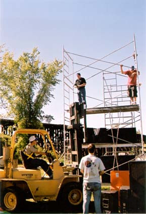 Setup 1.jpg (36862 bytes)